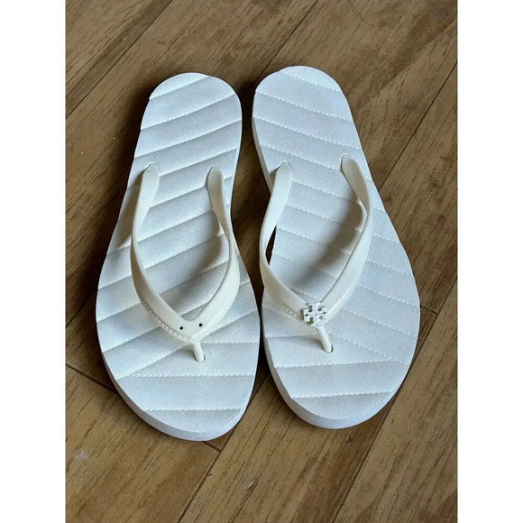 Tory Birch Kira Flip Flops Sandals Cream Ivory color size 11 M  Logo Women’s - Picture 6 of 6